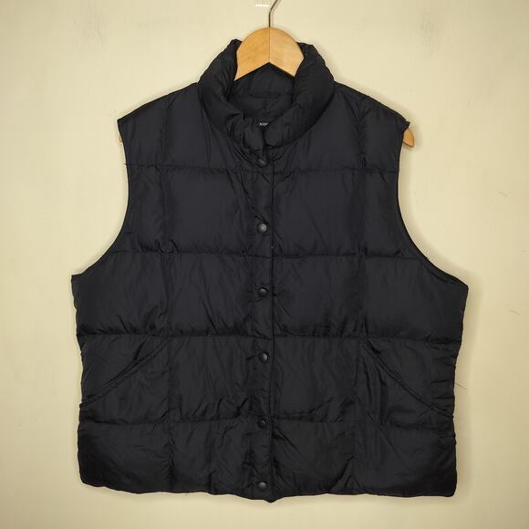 Lands' End Jackets & Blazers - Lands End Black Down Puffer Vest Snap Button